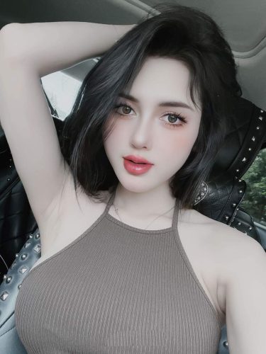Esenyurt Bakımlı Çekici Ve Elegan Escort